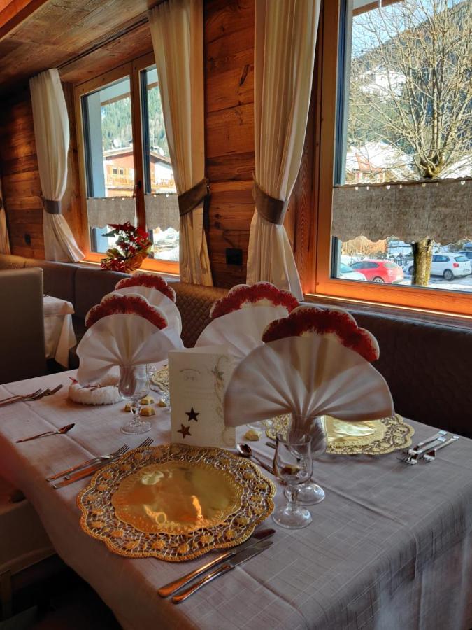 Hotel Laurino Pozza di Fassa Kültér fotó